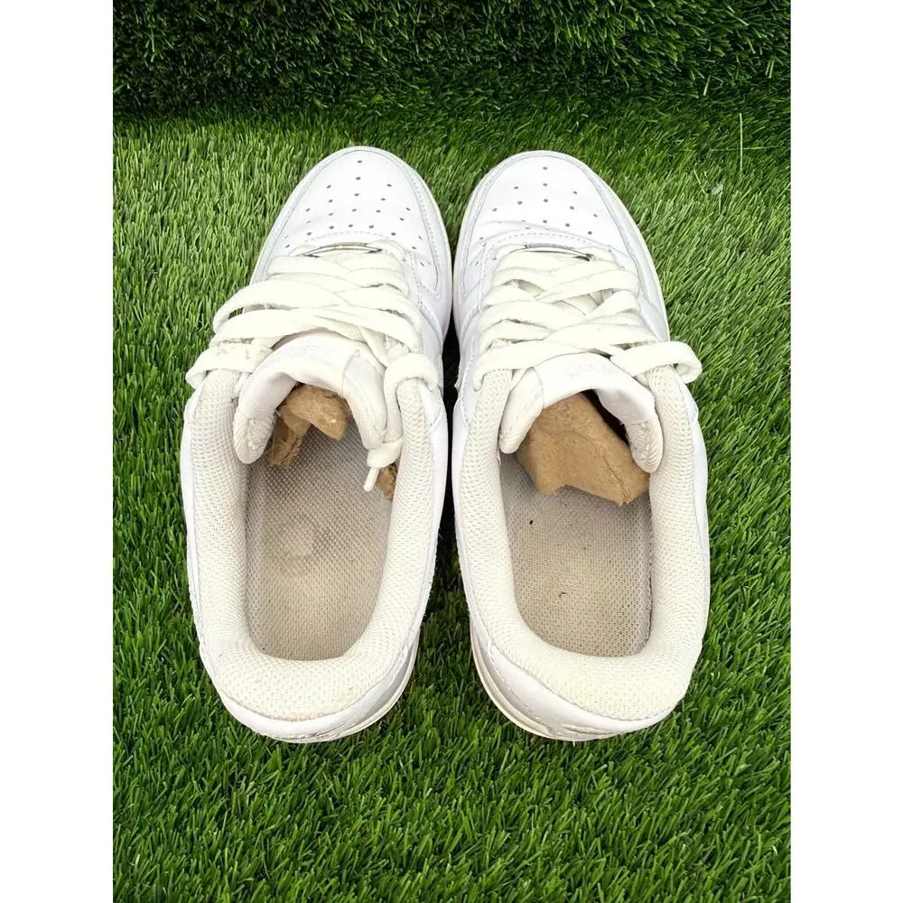 Nike Air Force 1 '07 DD8959-100 Athletic Sneaker Women's 7 White Leather Sports